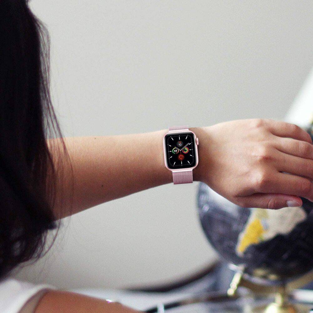 Uniwersalny srebrny kolor i kompatybilność z różnymi modelami Apple Watch