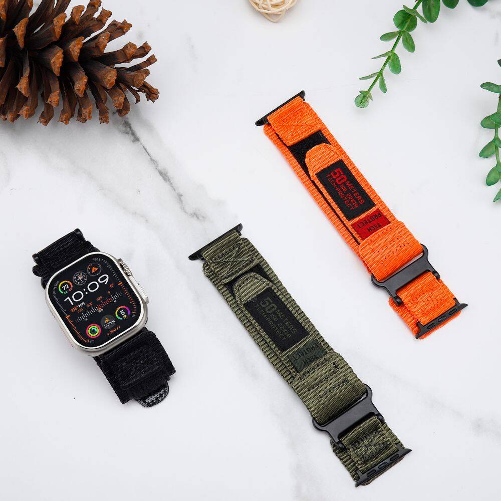Pasek Tech-Protect Scout Pro Apple Watch na tle białego tła