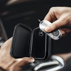 KLATKA FARADAYA TECH-PROTECT KLR300 POUCH KEYLESS RFID SIGNAL BLOCKER CASE CARBON